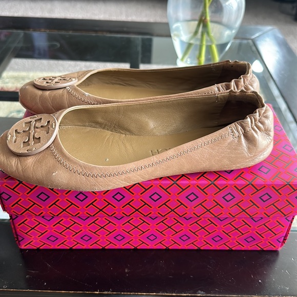 Tory Burch almond ballet flats - Picture 3 of 7